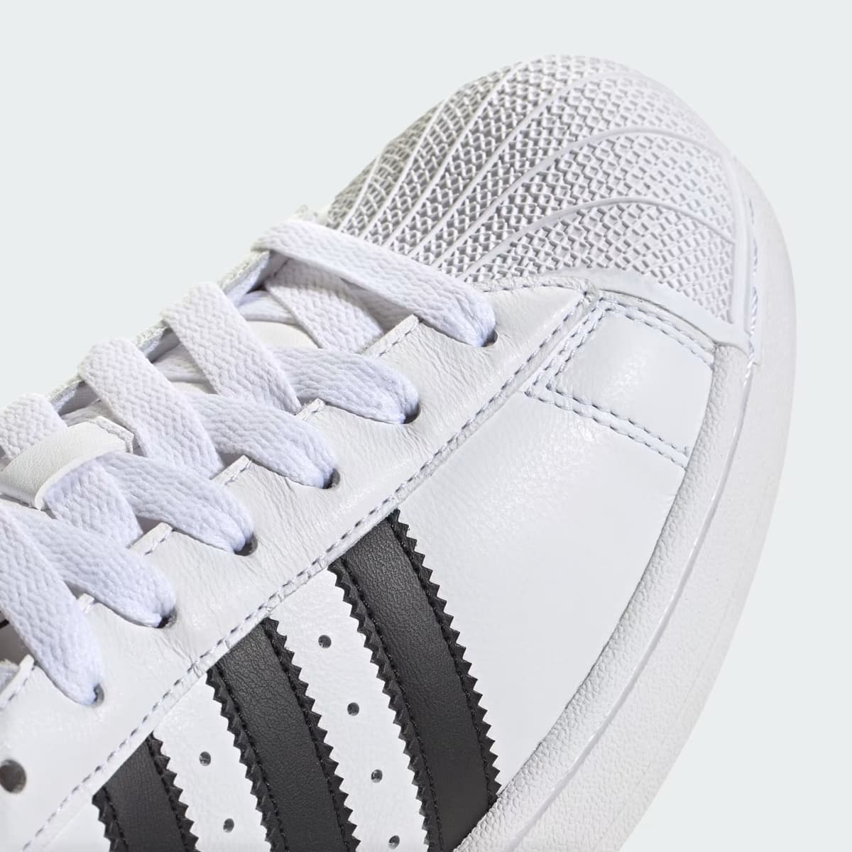 Adidas Superstar — White Black 7