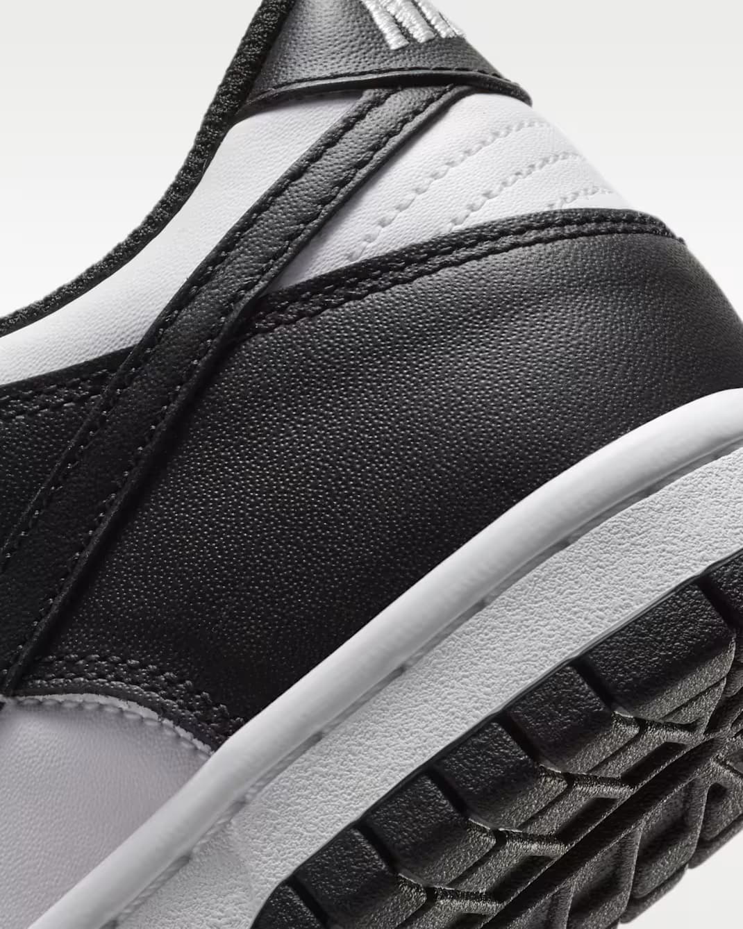 Nike Dunk Low — Panda 6