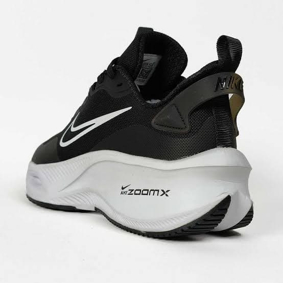 Nike Zoom X — Black White 3
