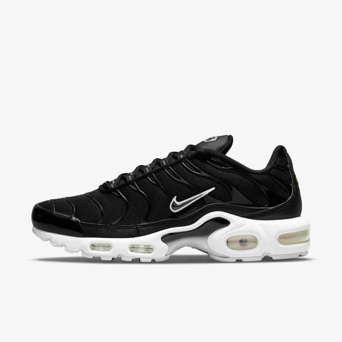 Nike Air Max Plus TN — Black & White
